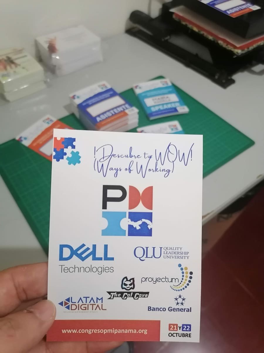 Gafetes y credenciales